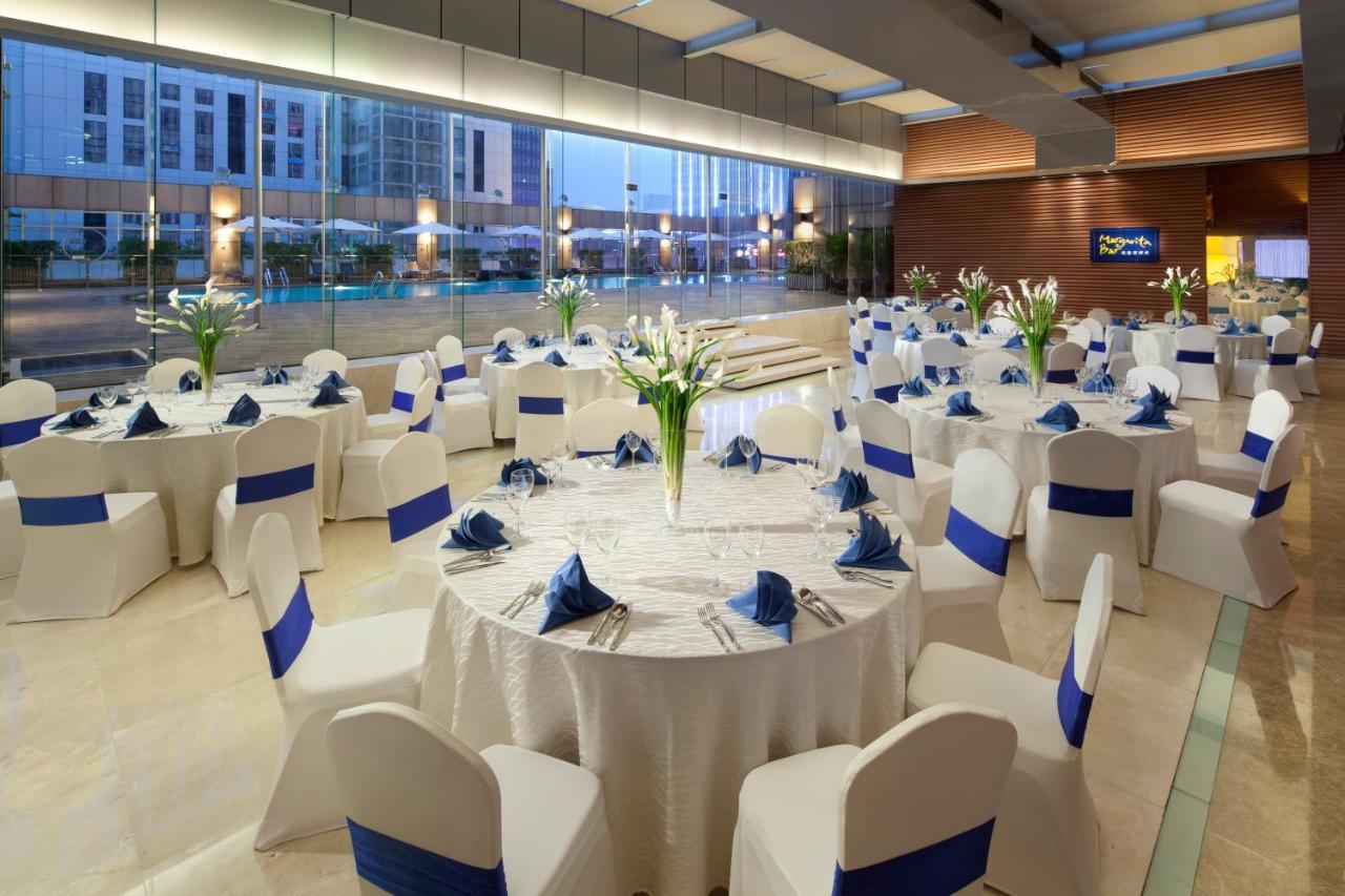 Crowne Plaza Shenzhen Futian, Near To Shenzhen Convention&Exhibition Centre, Shenzhen Stock Exchange And Shenzhen Civic Center, Outdoor Heated Pool Exterior photo