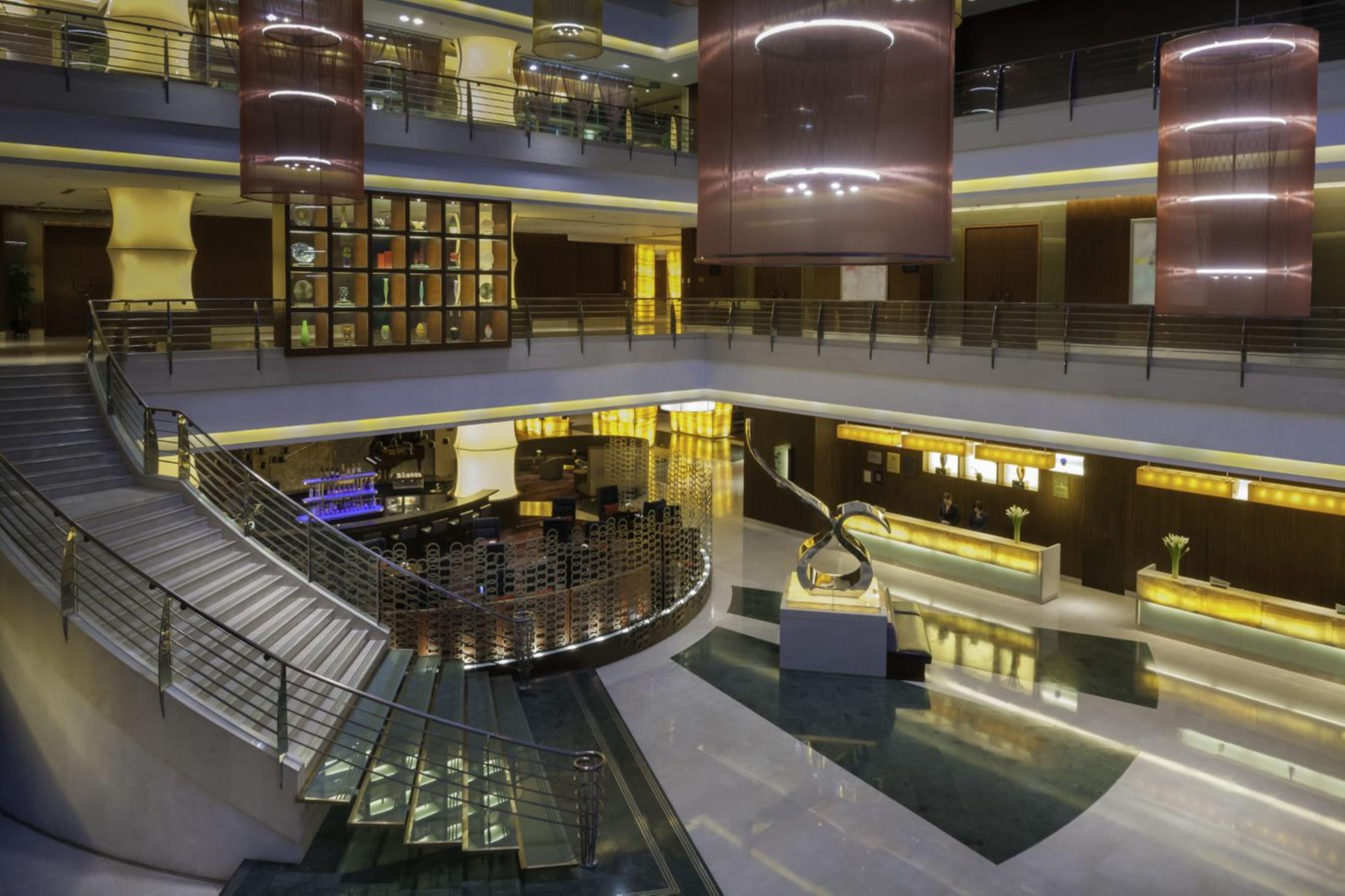 Crowne Plaza Shenzhen Futian, Near To Shenzhen Convention&Exhibition Centre, Shenzhen Stock Exchange And Shenzhen Civic Center, Outdoor Heated Pool Exterior photo