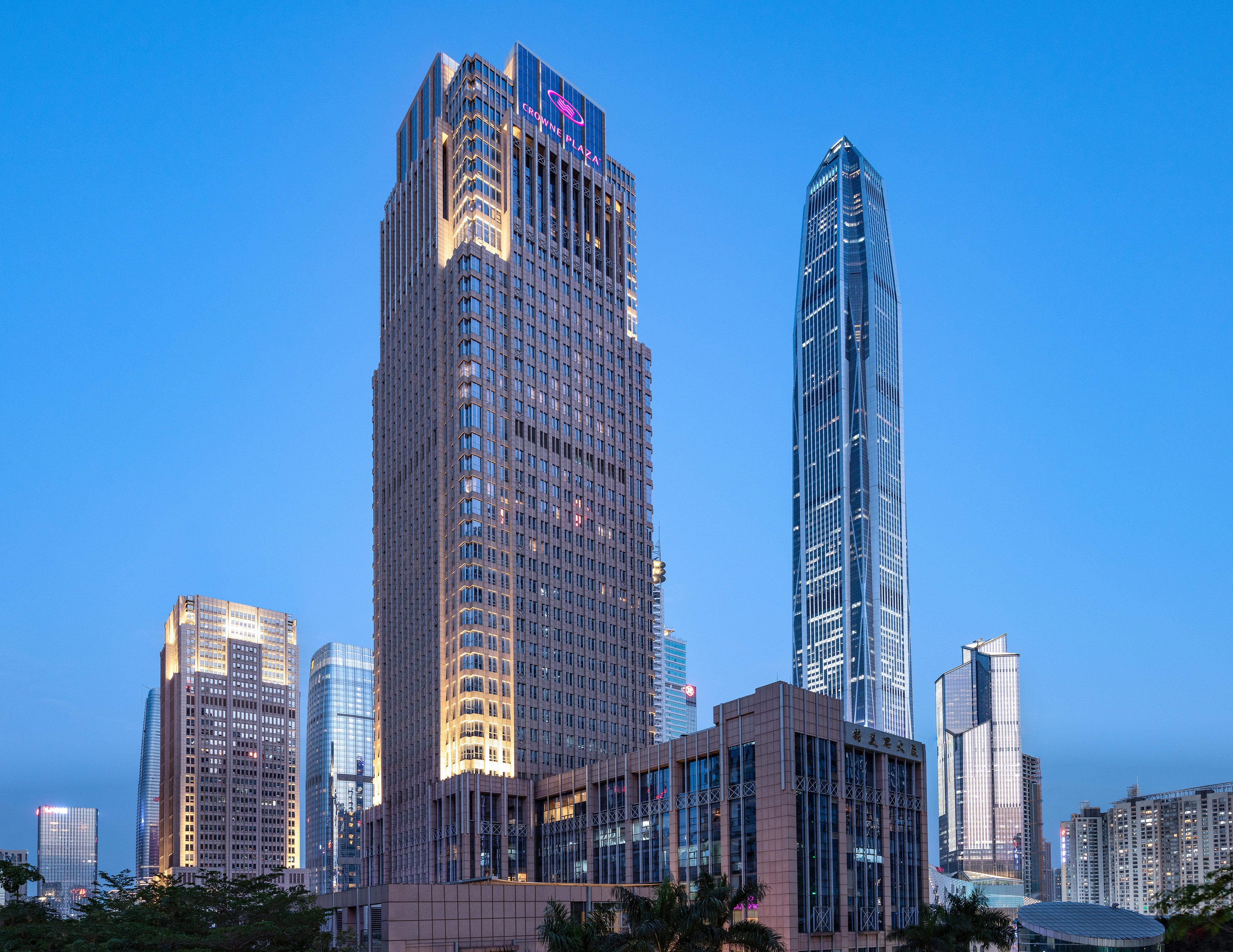 Crowne Plaza Shenzhen Futian, Near To Shenzhen Convention&Exhibition Centre, Shenzhen Stock Exchange And Shenzhen Civic Center, Outdoor Heated Pool Exterior photo